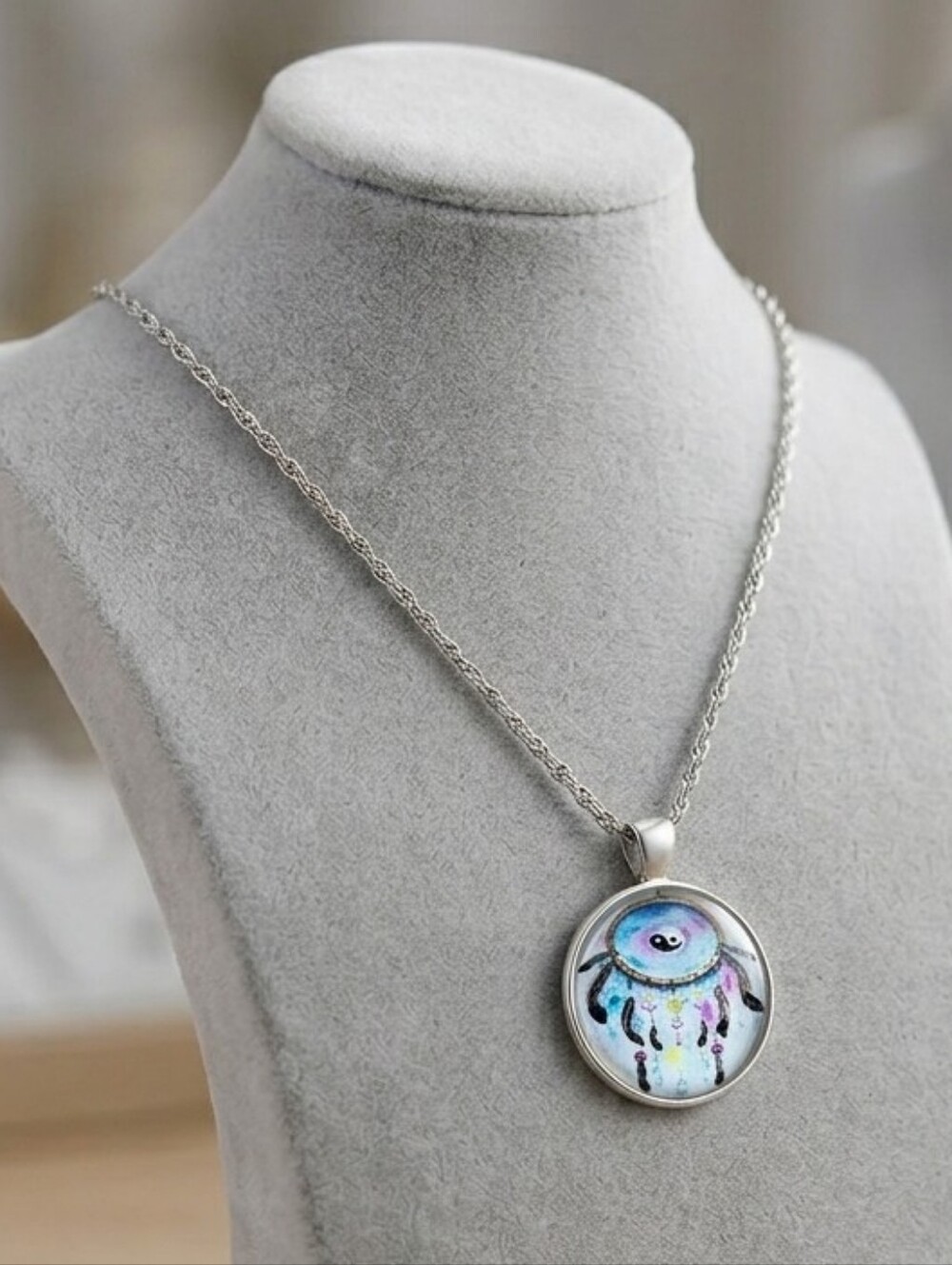 Dream catcher yin yang silver cabochon pendant necklace NWT